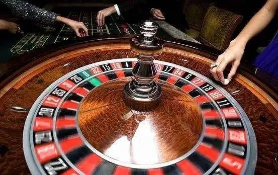 Safe tile reveals and cash-out decision interface in Mines Game
